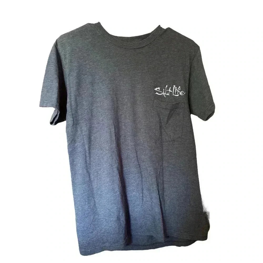 SALT LIFE SIZE SMALL BLACK TEE WITH POCKET W/GRAPHIC ON BACK